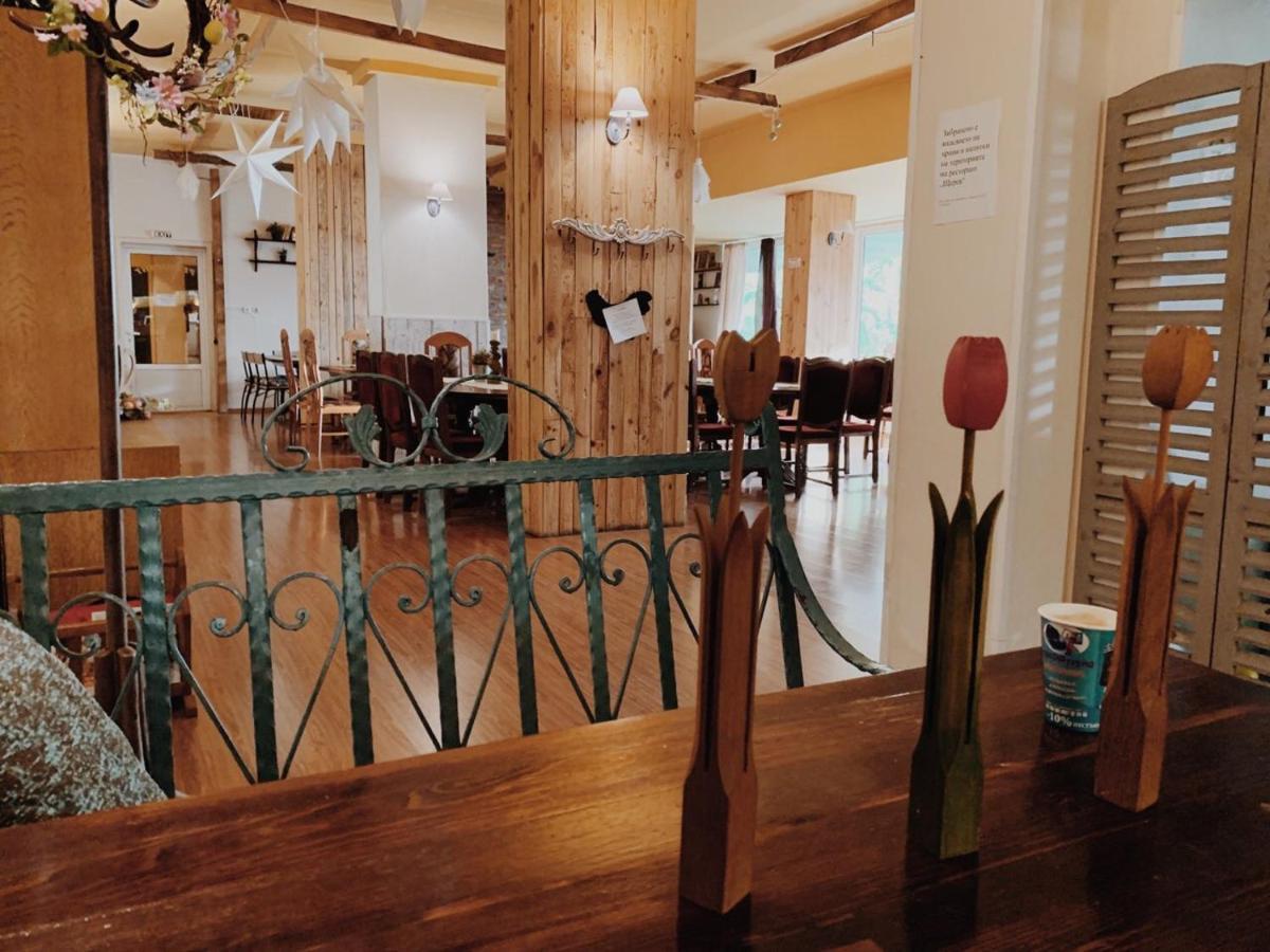 Hotel Shterev Sopot Buitenkant foto