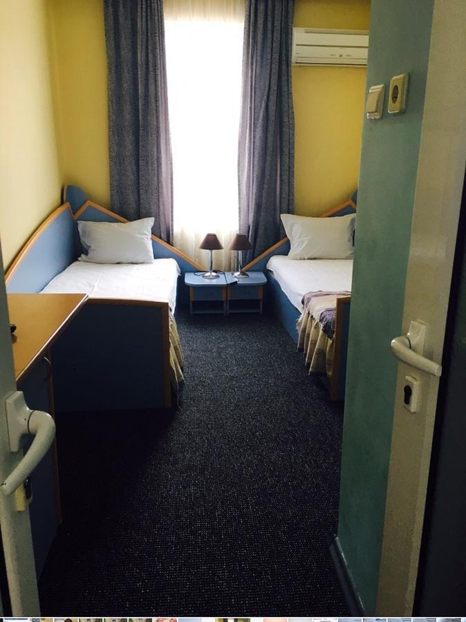 Hotel Shterev Sopot Buitenkant foto